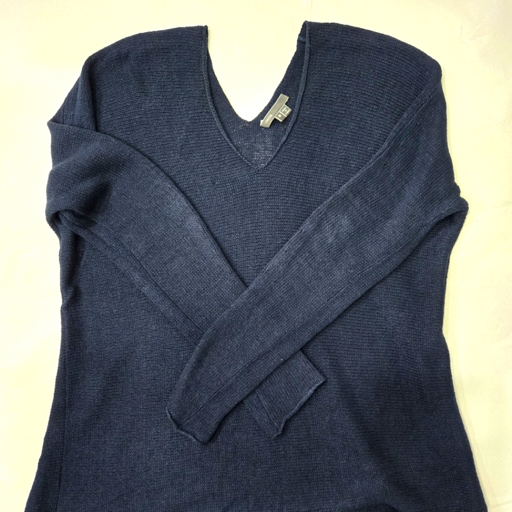 VINCE. SZ MED LINEN KNIT SWEATER